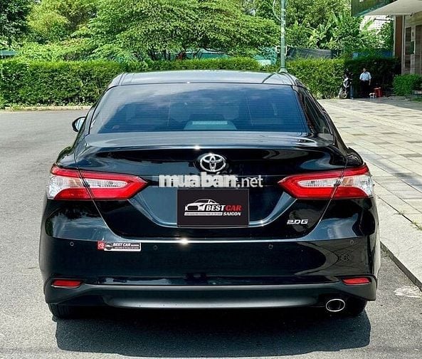 Toyota Camry 2.0G 2021 Đen - 31000 km