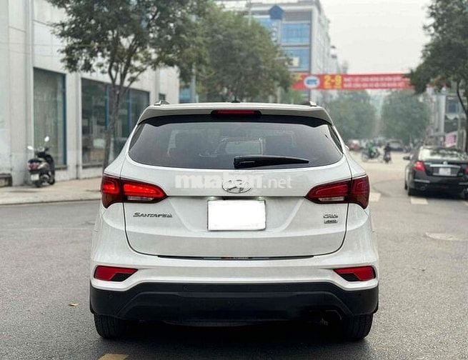 Hyundai Santa Fe 2018 2.2L 4WD - 133333 km