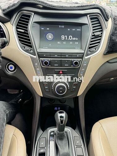 Hyundai Santa Fe 2018 2.2L 4WD - 133333 km