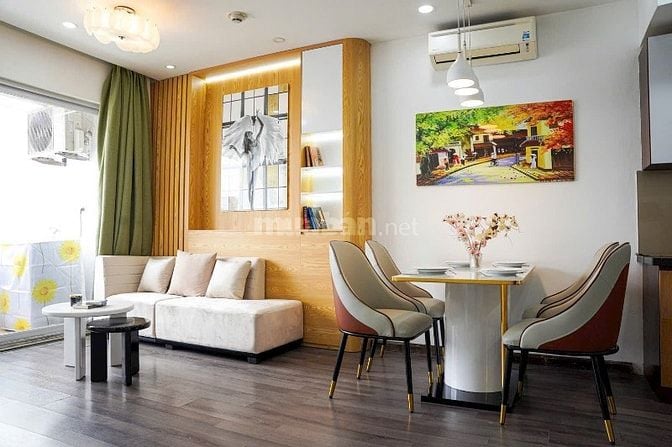 Bán Toà 8 Tầng Thang Máy Vip Plo Nguyên Hồng Dt88m MT8,8m đg hè oto .