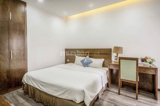 Bán Toà 8 Tầng Thang Máy Vip Plo Nguyên Hồng Dt88m MT8,8m đg hè oto .