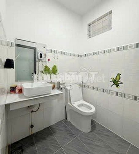 Cho thuê nhà nguyên căn đường Trần Phú