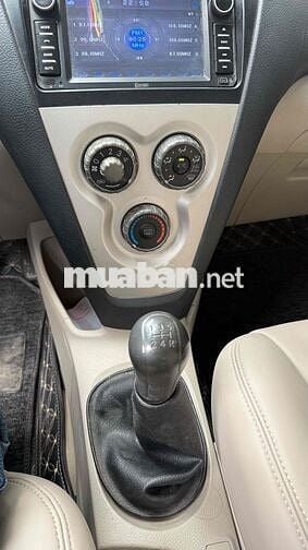 Toyota Vios Bạc Số sàn