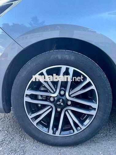 Mitsubishi Attrage 2022 1.2AT 32.000 km Xám