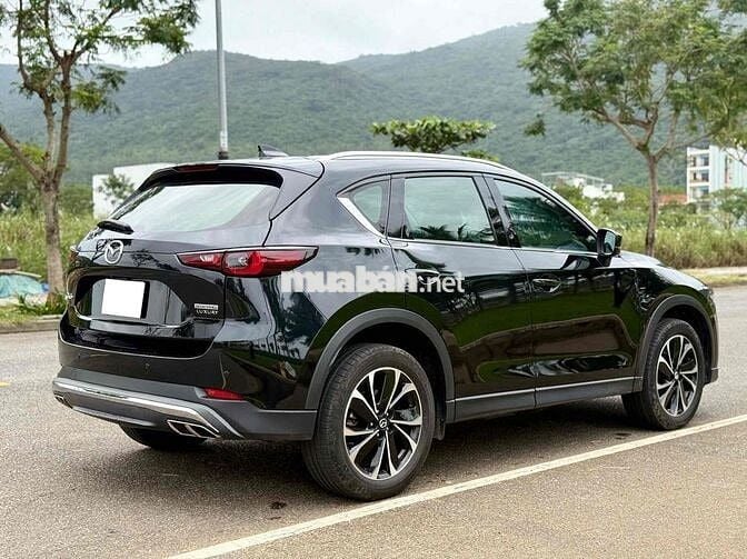 Mazda CX-5 2023 Luxury Đen 16.000km