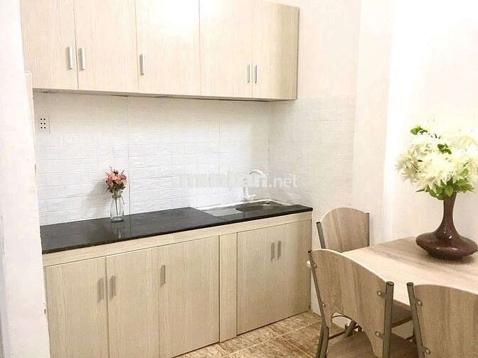 Cho thuê nguyên căn 90 m2, hẻm xe tải, trệt lầu, 2PN, 2WCGiá 8.5 triệu