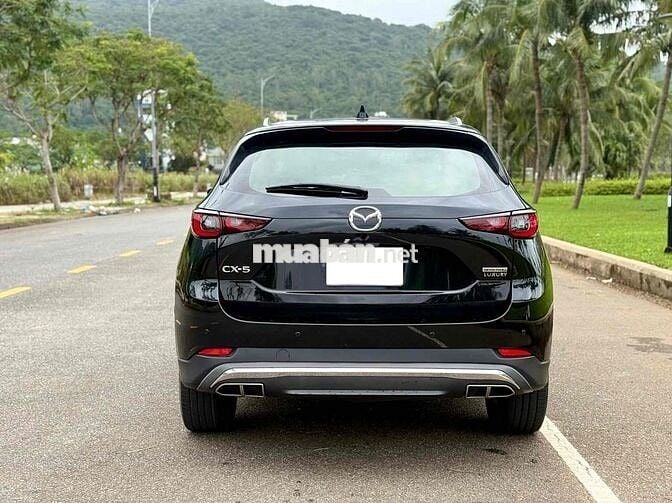 Mazda CX-5 2023 Luxury Đen 16.000km