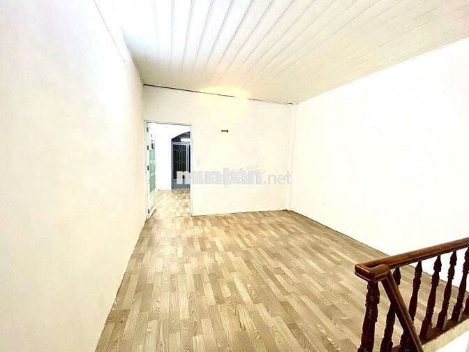 Cho thuê nguyên căn 90 m2, hẻm xe tải, trệt lầu, 2PN, 2WCGiá 8.5 triệu