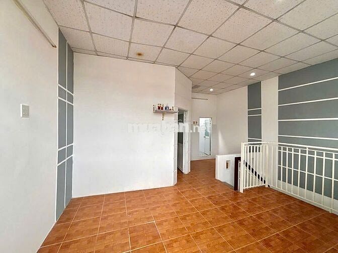 Nhà trệt lầu 2PN hẻm đường Trần Nam Phú chỉ 4 triệu