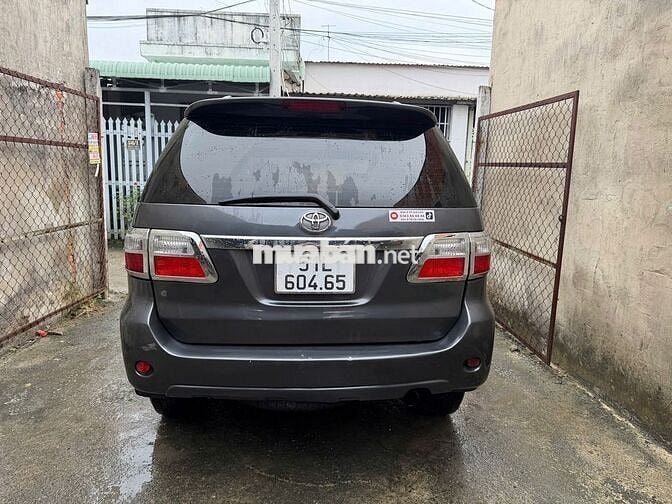 Toyota Fortuner 2010 2.5G - 245000 km