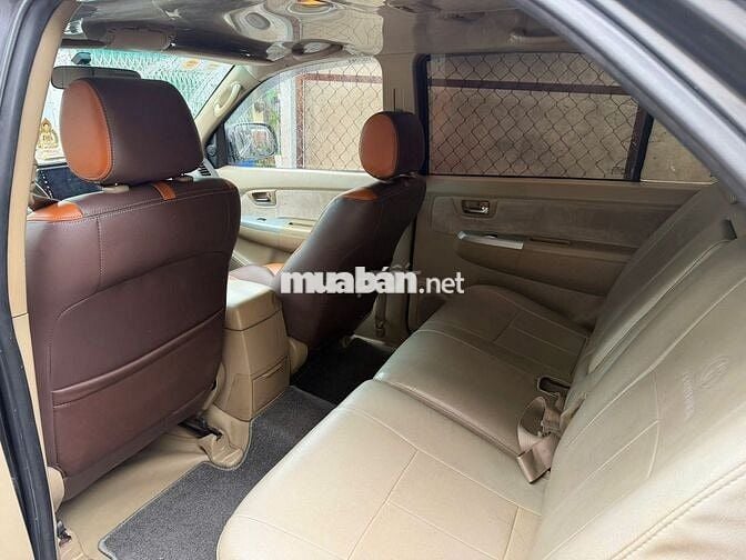 Toyota Fortuner 2010 2.5G - 245000 km