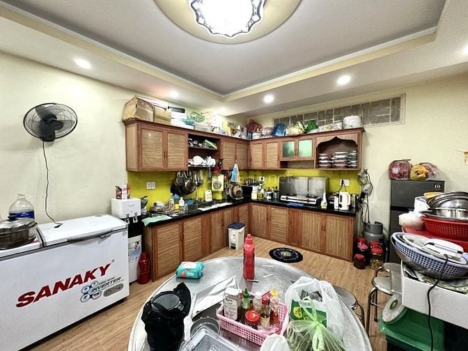 Nhà 4 tầng, diện tích 74m² (4.3 x 16.8), Đỗ Xuân Hợp, giá 5.9 tỷ