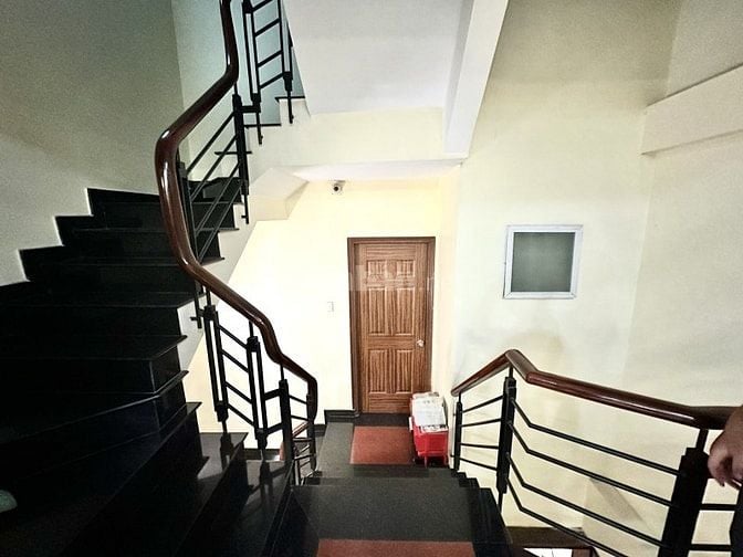 Nhà 4 tầng, diện tích 74m² (4.3 x 16.8), Đỗ Xuân Hợp, giá 5.9 tỷ