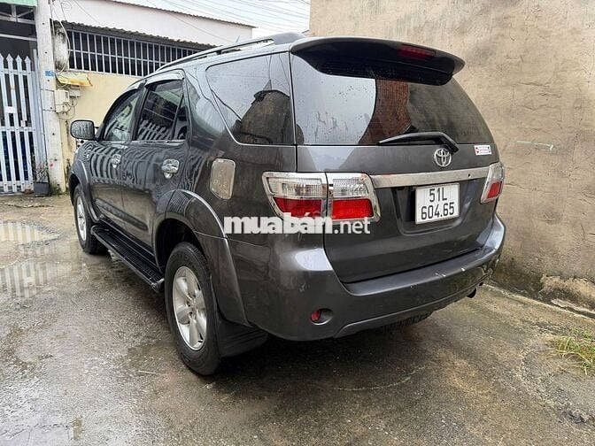 Toyota Fortuner 2010 2.5G - 245000 km