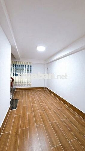 CÁCH MẶT TIỀN 20 M Q4 NGANG 3.75 X 11 - 5 TẤM