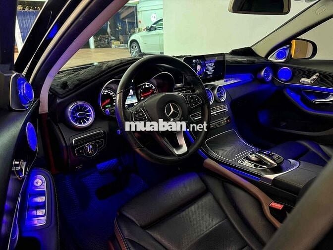 Mercedes C200 sx 2018 siêulướt 5v km 100tr đồ chơi