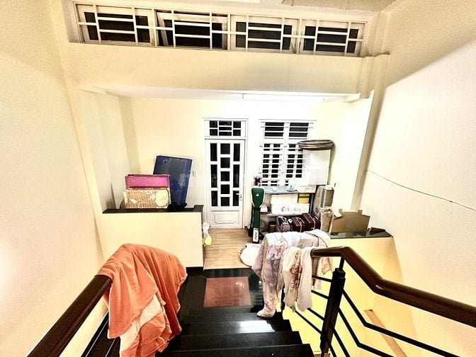 Nhà 4 tầng, diện tích 74m² (4.3 x 16.8), Đỗ Xuân Hợp, giá 5.9 tỷ