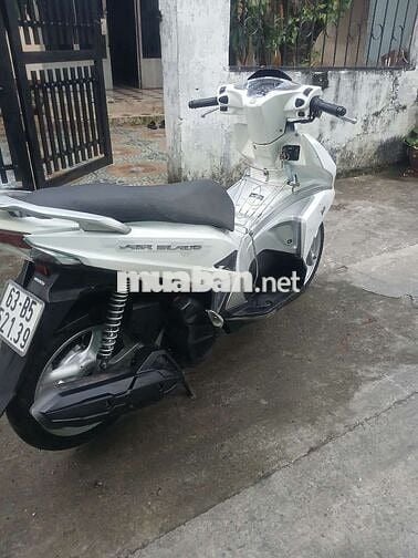 Can ban xe ab nhu hinh hoac giao luu xe khac