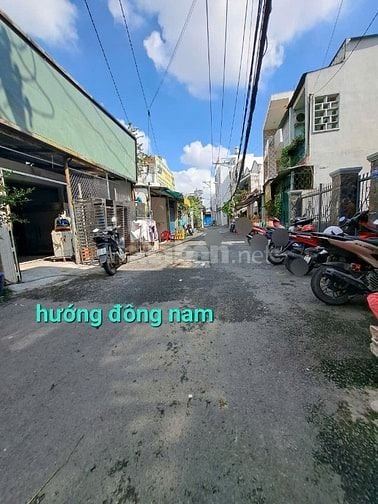 Nhà chính chủ 137m2 1 phòng ngủ đường Trường Chinh Quận 12