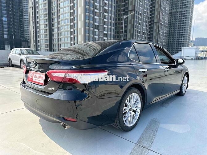 Toyota Camry 2020 2.5 Q Đen 55800 km