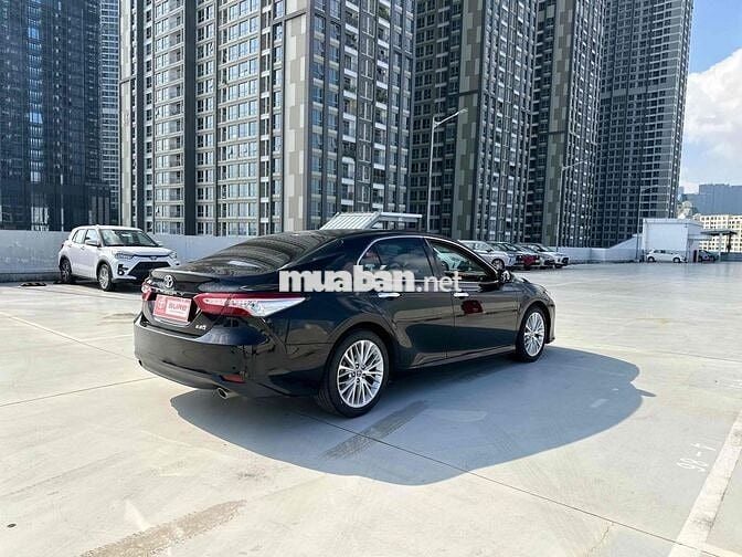 Toyota Camry 2020 2.5 Q Đen 55800 km
