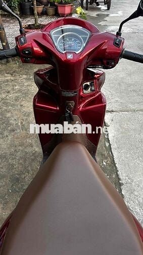 Honda Vision 2022 đỏ đen ( hỗ trợ góp )