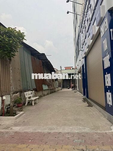 ĐẤT ĐẸP - VỊ TRÍ ĐẸP - HẺM OTO - ĐƯỜNG QL13 CŨ - CÁCH SÂN BAY CHỈ 20P