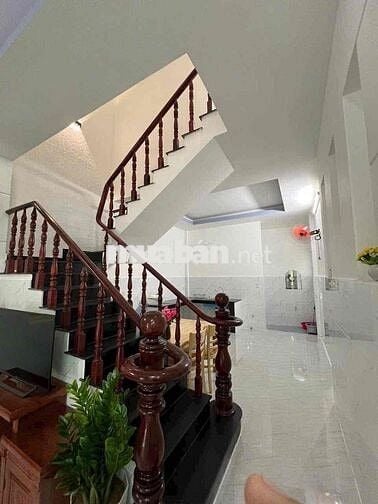 Nhà đẹp 4*13m 2PN hẻm 5m ô tô 2/ ngắn Lê Thị Ngay Ấp 1 Vĩnh Lộc A