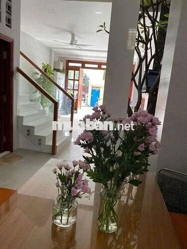 NHÀ 2TẦNG VITRI ĐẸP KHU VỰC AN NINH SÁT KHU DÂN CƯ AN SƯƠNG GẦN CHỢ