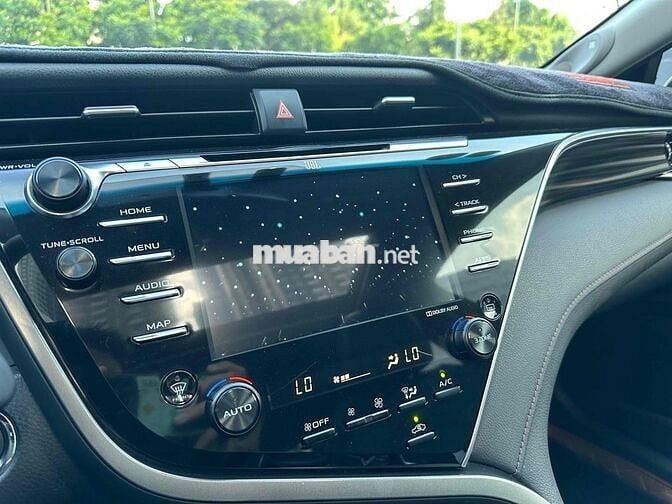 Toyota Camry 2020 2.5 Q Đen 55800 km