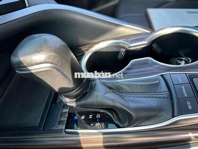 Toyota Camry 2020 2.5 Q Đen 55800 km