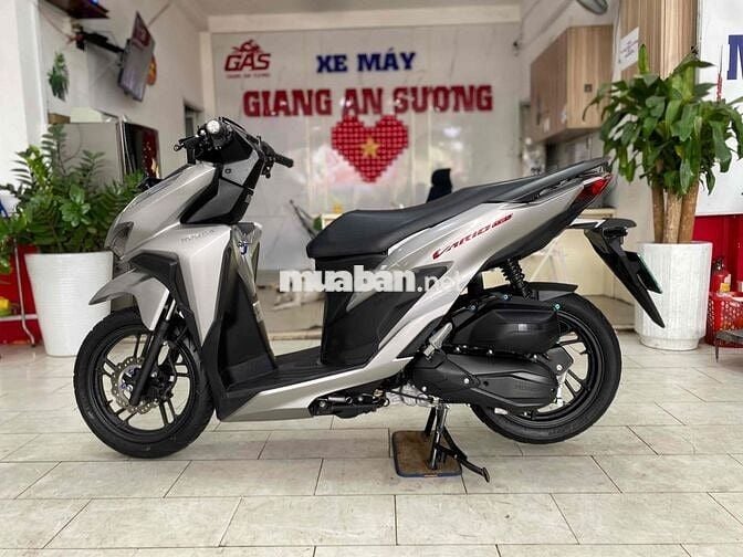 Honda Vario 150 đk 2021 màu bạc nhám BSTP