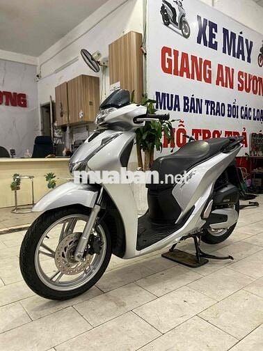 Honda Sh 150 abs đk 2018 màu bạc Porsche BSTP
