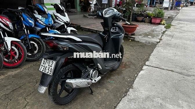 Vision 2022 xanh xám ( hỗ trợ góp )