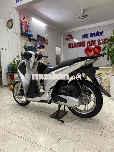 Honda Sh 150 abs đk 2018 màu bạc Porsche BSTP