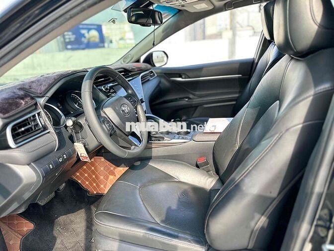 Toyota Camry 2020 2.5 Q Đen 55800 km