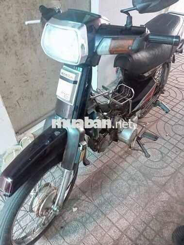 Honda Dream II màu Đen