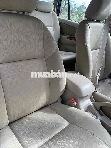 Toyota Innova 2008 G - 89000 km