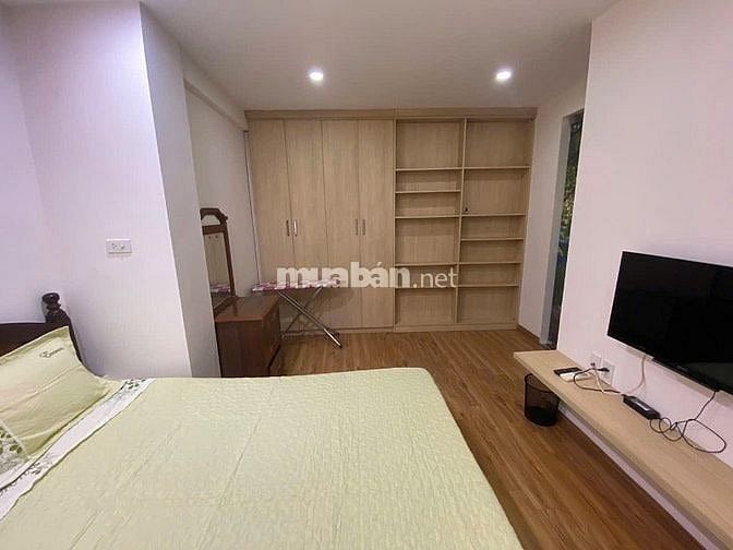 Cho thuê căn hộ 2 ngủ Tại C5A Hoàng Ngọc Phách , Láng Hạ , Đống Đa.