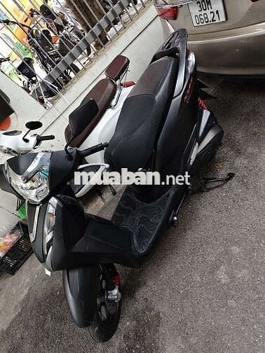 Xe lead bản sơn đen nhám, đăng ký cuối 2022