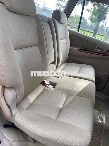 Toyota Innova 2008 G - 89000 km