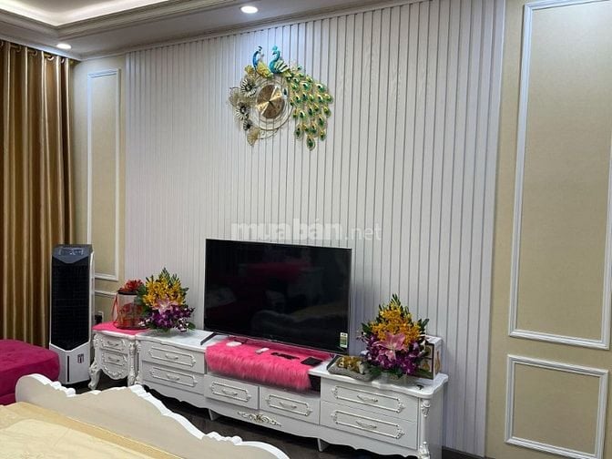 Nhà Bán lấy tiền tặng cháu đổ trường Y với giá hội nghị