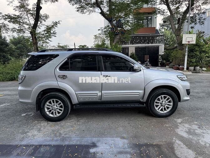 Toyota Fortuner 2012 2.7V 4x2 -