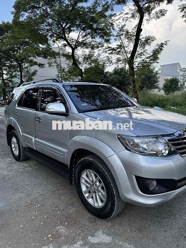 Toyota Fortuner 2012 2.7V 4x2 -
