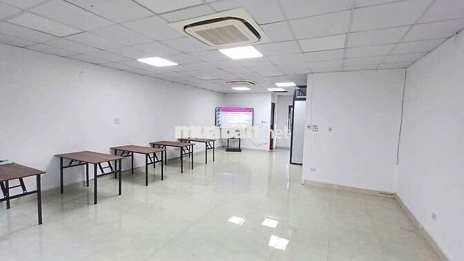 CHO THUÊ MBVP TẦNG 2 NHÀ MẶT PHỐ PHẠM VĂN ĐỒNG DT 70M²