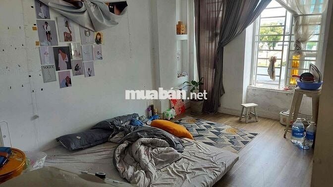 phòng trọ trong nhà nguyên căn ở mặt tiền