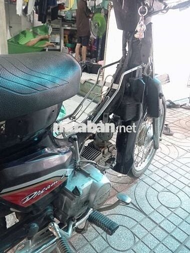 Honda Dream II màu Đen