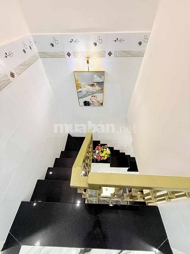 Nhà Bán lấy tiền tặng cháu đổ trường Y với giá hội nghị