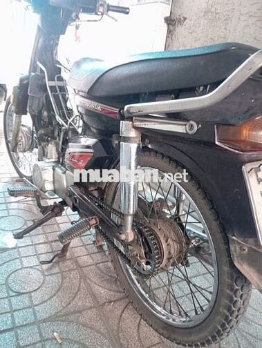 Honda Dream II màu Đen