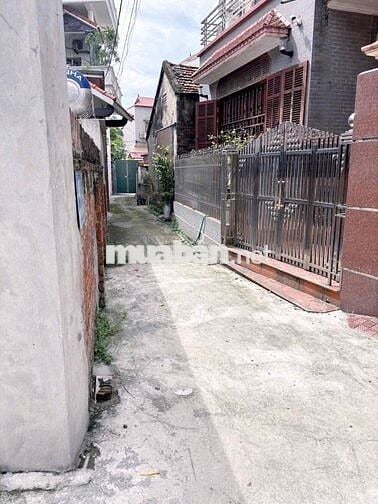 CẦN TIỀN BÁN GẤP NHÀ CẤP 4 ĐỨC THƯỢNG HOÀI ĐỨC HÀ NỘI